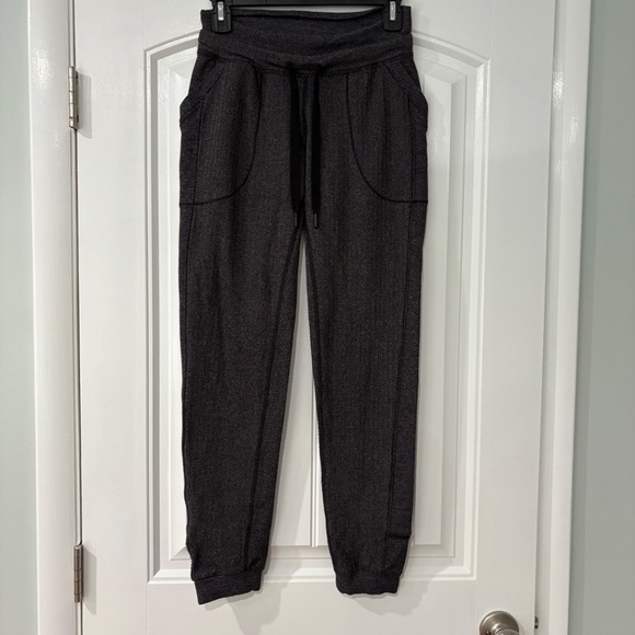 Lululemon Base Runner Pant Heathered Herringbone Heathered Black Black - Picture 7 of 13